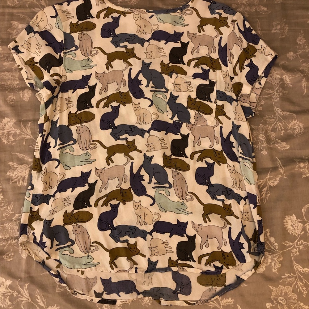 Kitty cat shirt with pocket